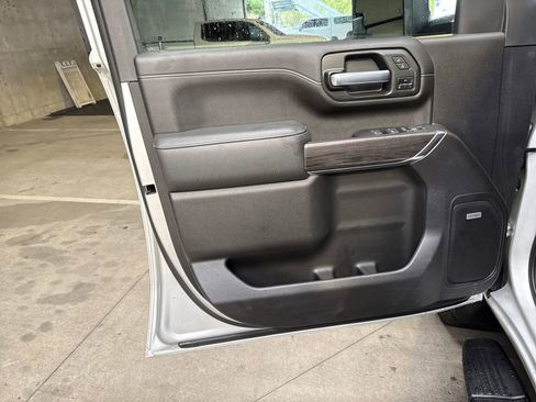 Used 2021 Chevrolet Silverado 3500 LTZ w/ LTZ Premium Package image 13