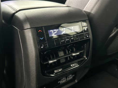 Used 2023 Jeep Grand Cherokee L Limited image 26