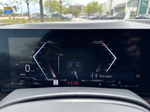 Certified 2024 BMW X5 xDrive40i w/ M Sport Package AWD/4WD image 31