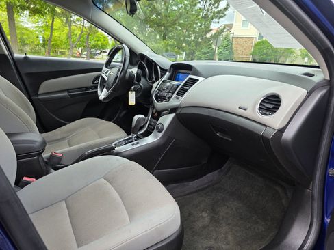 Used 2012 Chevrolet Cruze LT FWD image 15