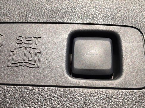 New 2026 Lincoln Corsair Premiere image 14