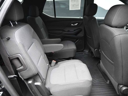 Used 2022 Chevrolet Traverse LT w/ Midnight/Sport Edition AWD/4WD image 34