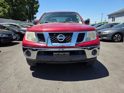 Used 2010 Nissan Frontier SE w/ Moonroof Pkg AWD/4WD image 6