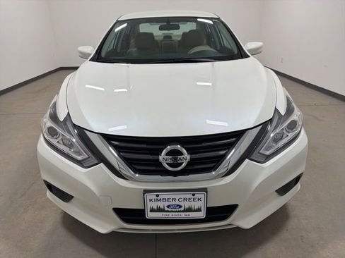 Used 2017 Nissan Altima 2.5 S w/ Power Driver Seat Package image 2