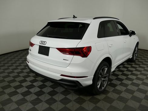 New 2025 Audi Q3 2.0T Premium image 3