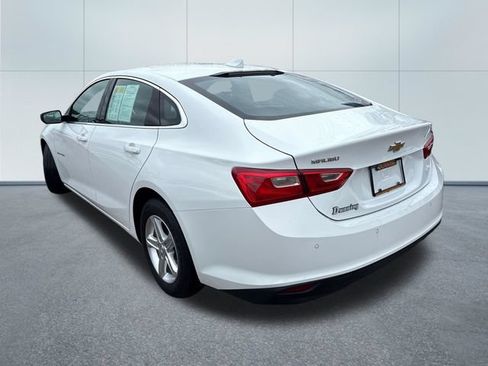 Used 2024 Chevrolet Malibu LT FWD image 2