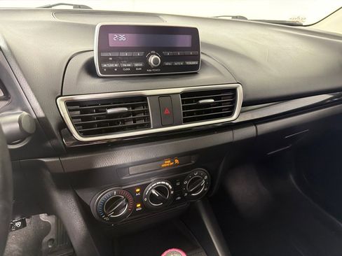Used 2014 MAZDA MAZDA3 i Touring FWD image 15