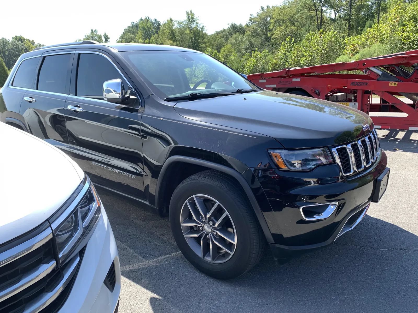 Used 2017 Jeep Grand Cherokee Limited w/ Luxury Group II RWD image 1