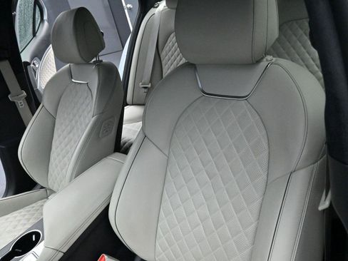 Used 2022 Genesis G70 3.3T w/ Sport Prestige Package image 16