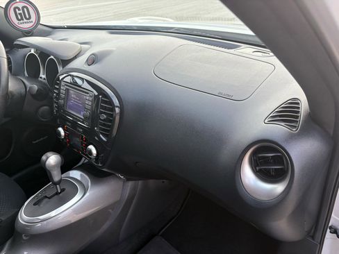 Used 2013 Nissan Juke SV image 22