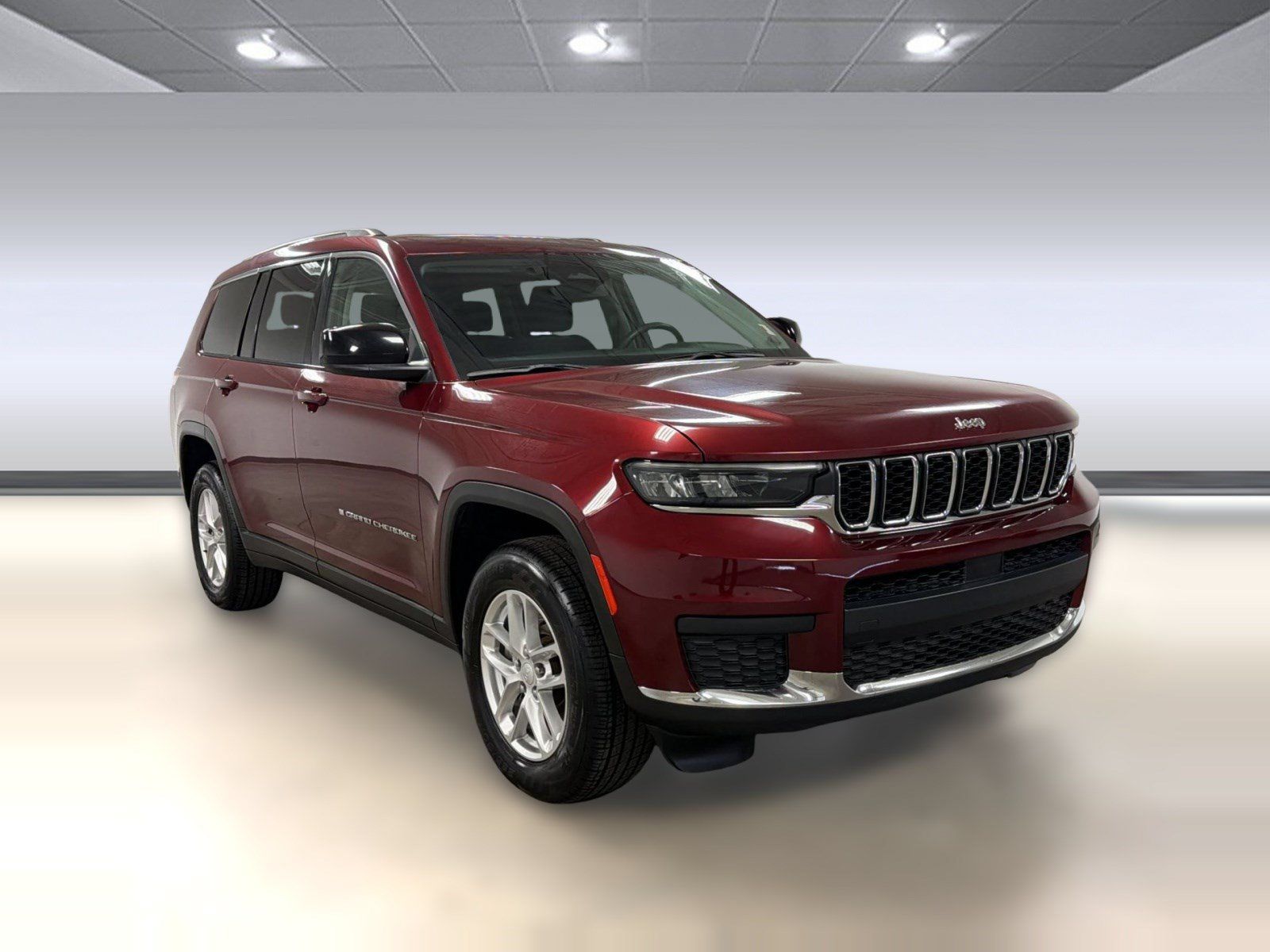 Used 2023 Jeep Grand Cherokee L Laredo RWD image 7