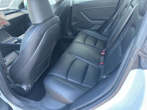 Used 2023 Tesla Model 3 Standard Range RWD image 5