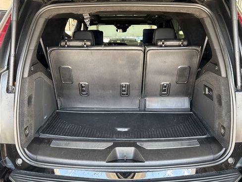 Used 2022 Cadillac Escalade Sport Platinum w/ LPO, ONYX Package AWD/4WD image 39