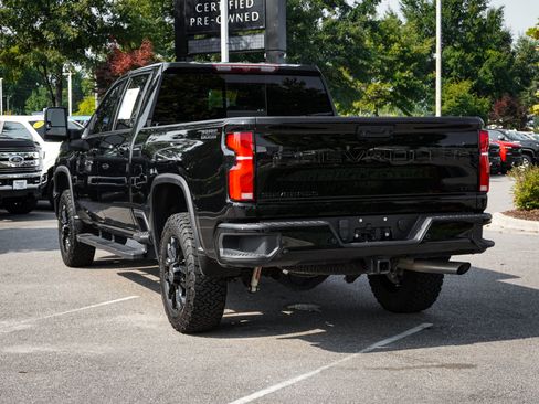 Used 2025 Chevrolet Silverado 2500 LTZ w/ LTZ Plus Package AWD/4WD image 8