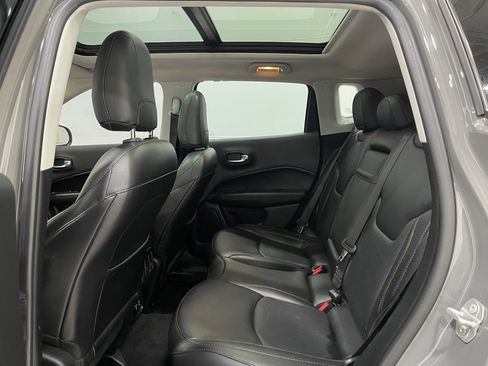 Used 2019 Jeep Compass Limited w/ Safety & Security Group AWD/4WD image 29