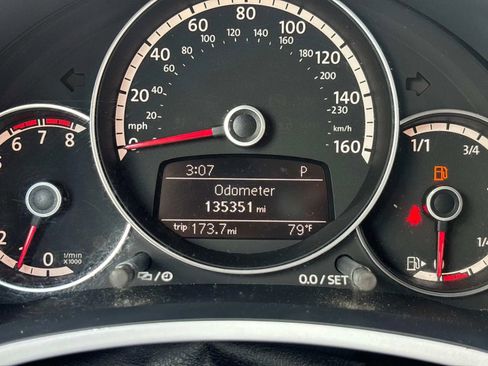 Used 2013 Volkswagen Beetle 2.0T image 15