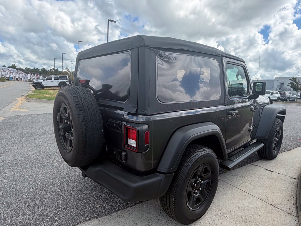 Used 2022 Jeep Wrangler Sport AWD/4WD image 16