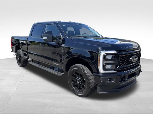Used 2026 Ford F250 Lariat w/ Black Appearance Package AWD/4WD image 1