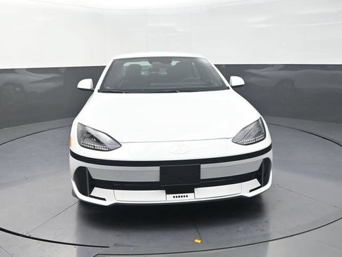 New 2025 Hyundai Ioniq 6 SEL AWD/4WD image 3