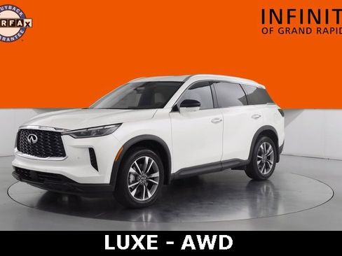 Used 2024 INFINITI QX60 Luxe image 3