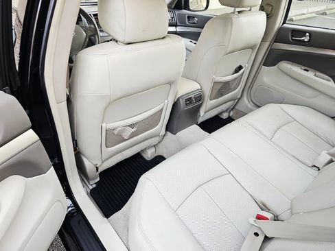 Used 2010 INFINITI G37 x Sedan w/ Premium Pkg image 10