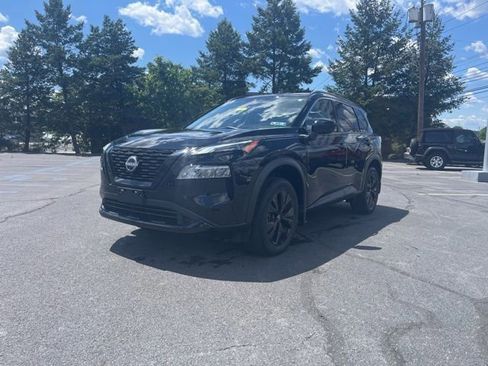 Certified 2023 Nissan Rogue SV w/ SV Premium B Package AWD/4WD image 3