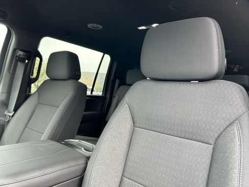 New 2026 Chevrolet Suburban LS w/ Max Trailering Package AWD/4WD image 22