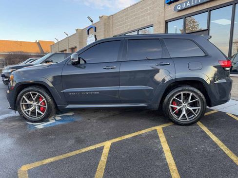 Used 2017 Jeep Grand Cherokee SRT image 8