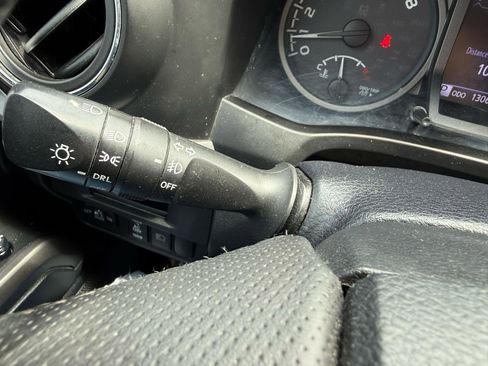 Used 2019 Toyota Tacoma TRD Sport w/ Technology Package RWD image 26