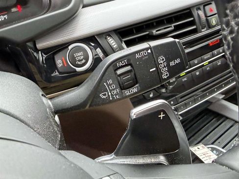 Used 2016 BMW X5 xDrive50i AWD/4WD image 29