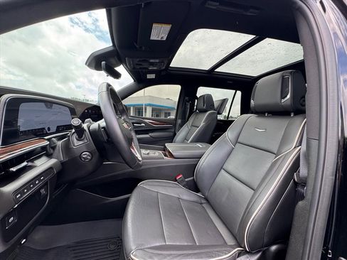 Used 2024 Cadillac Escalade Premium Luxury w/ LPO, Floor Liner Package AWD/4WD image 20