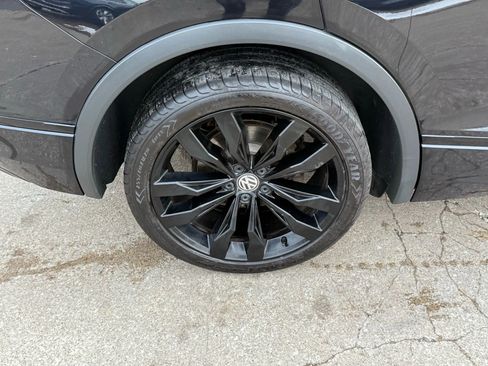 Used 2021 Volkswagen Tiguan SE R-Line image 54