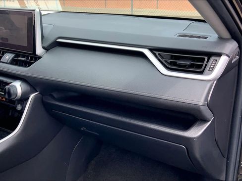 Used 2024 Toyota RAV4 LE image 16