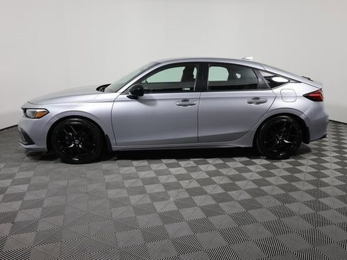 Used 2023 Honda Civic Sport image 8