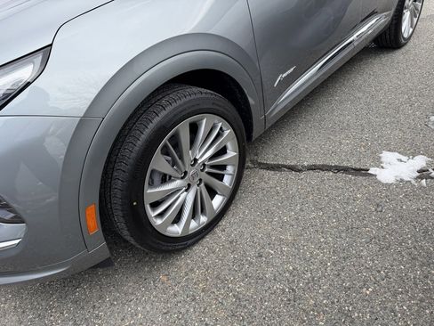 New 2026 Buick Envision Avenir image 2