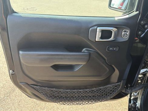 Used 2022 Jeep Wrangler Sport AWD/4WD image 8