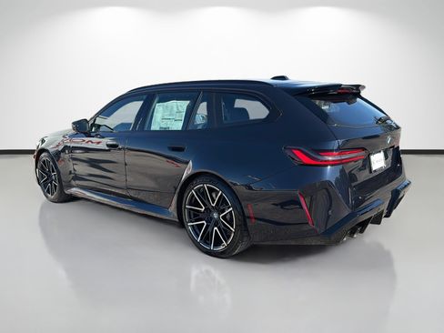 New 2027 BMW M5 Touring AWD/4WD image 5