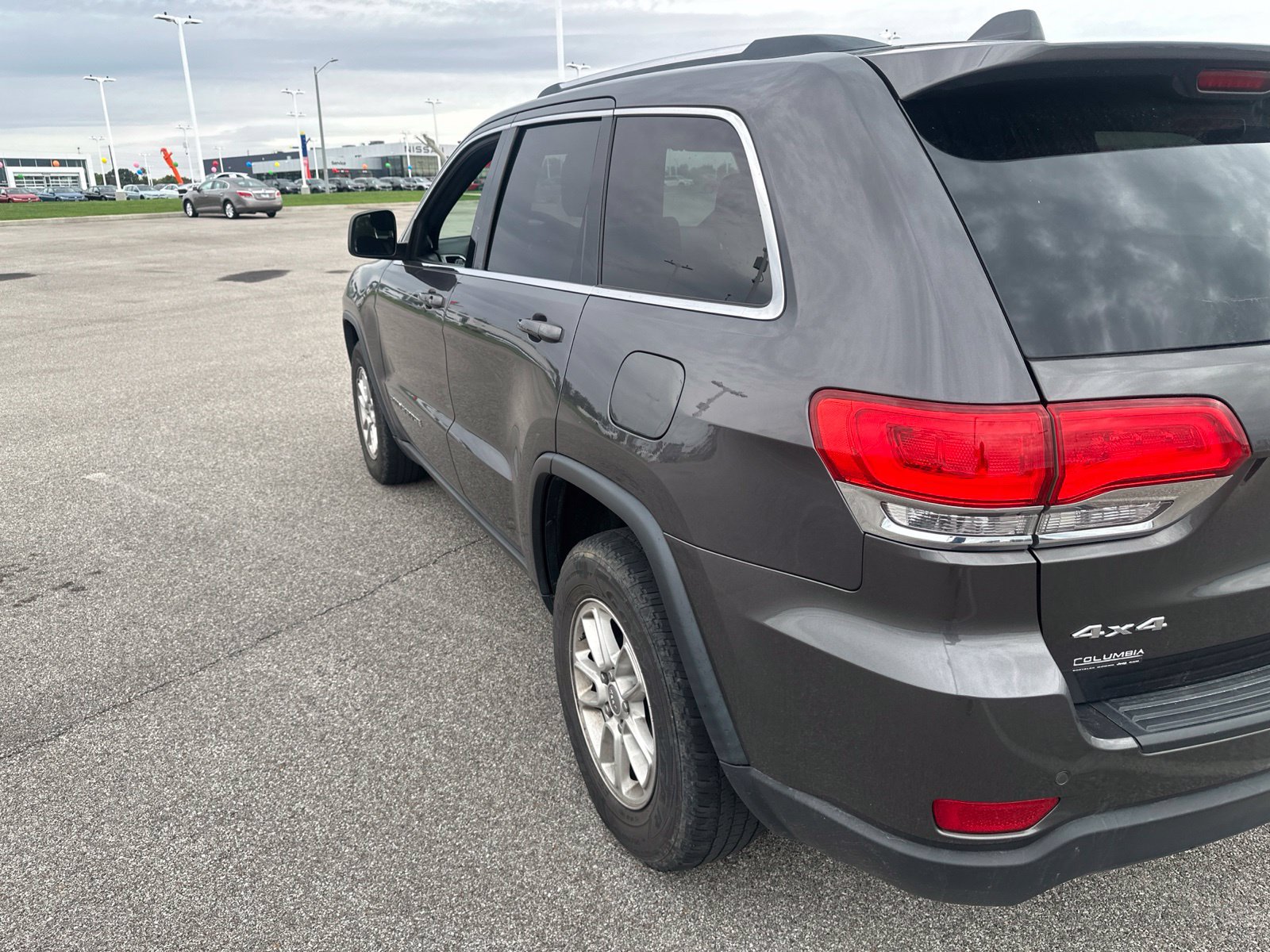 Used 2018 Jeep Grand Cherokee Laredo AWD/4WD image 7