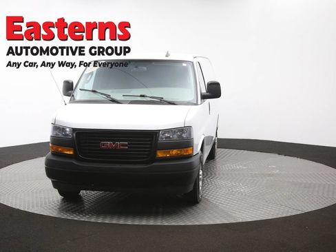 Used 2022 GMC Savana 2500 RWD image 46