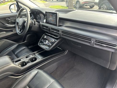 Used 2021 Lincoln Corsair FWD w/ Convenience Package image 22