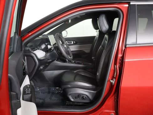 Used 2025 Jeep Compass Limited AWD/4WD image 27