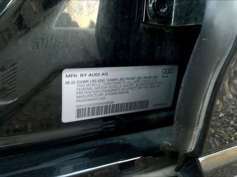 Certified 2022 Audi S8 image 34