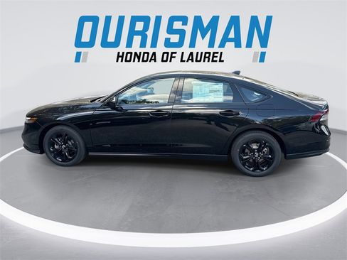 New 2025 Honda Accord SE image 5