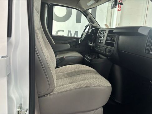 New 2025 Chevrolet Express 2500 w/ Driver Convenience Package RWD image 37