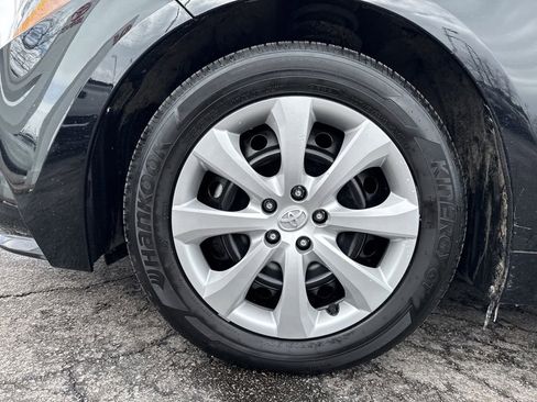 Used 2025 Toyota Corolla LE image 12