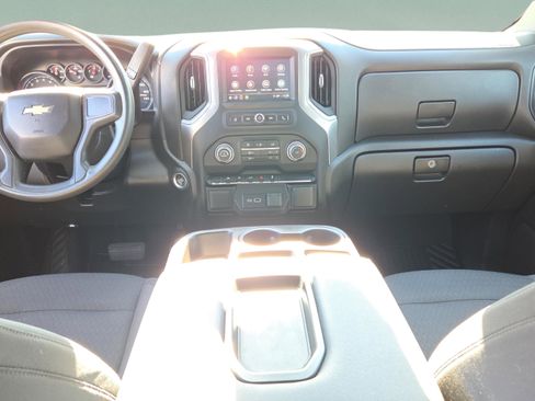 Certified 2022 Chevrolet Silverado 1500 Custom image 24