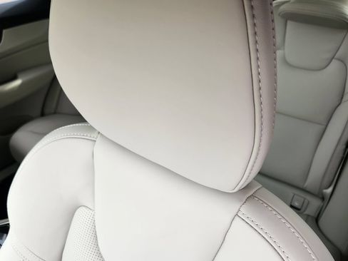 New 2026 Volvo XC60 B5 Ultra w/ Protection Package Premier AWD/4WD image 6