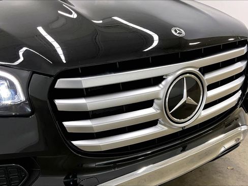 Certified 2025 Mercedes-Benz GLS 450 4MATIC image 30