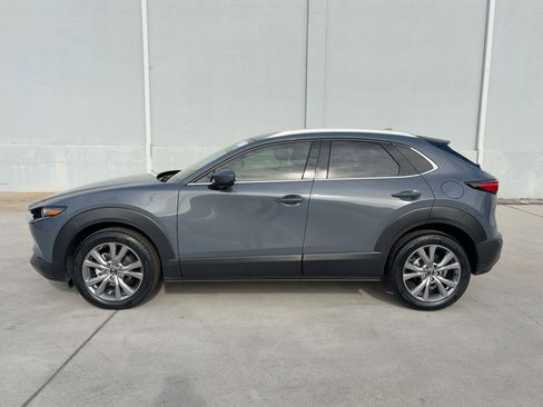 Used 2021 MAZDA CX-30 FWD 2.5 S w/ Premium Package image 2