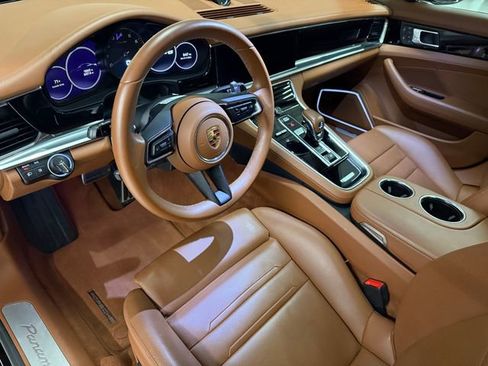 Certified 2023 Porsche Panamera 4S AWD/4WD image 4